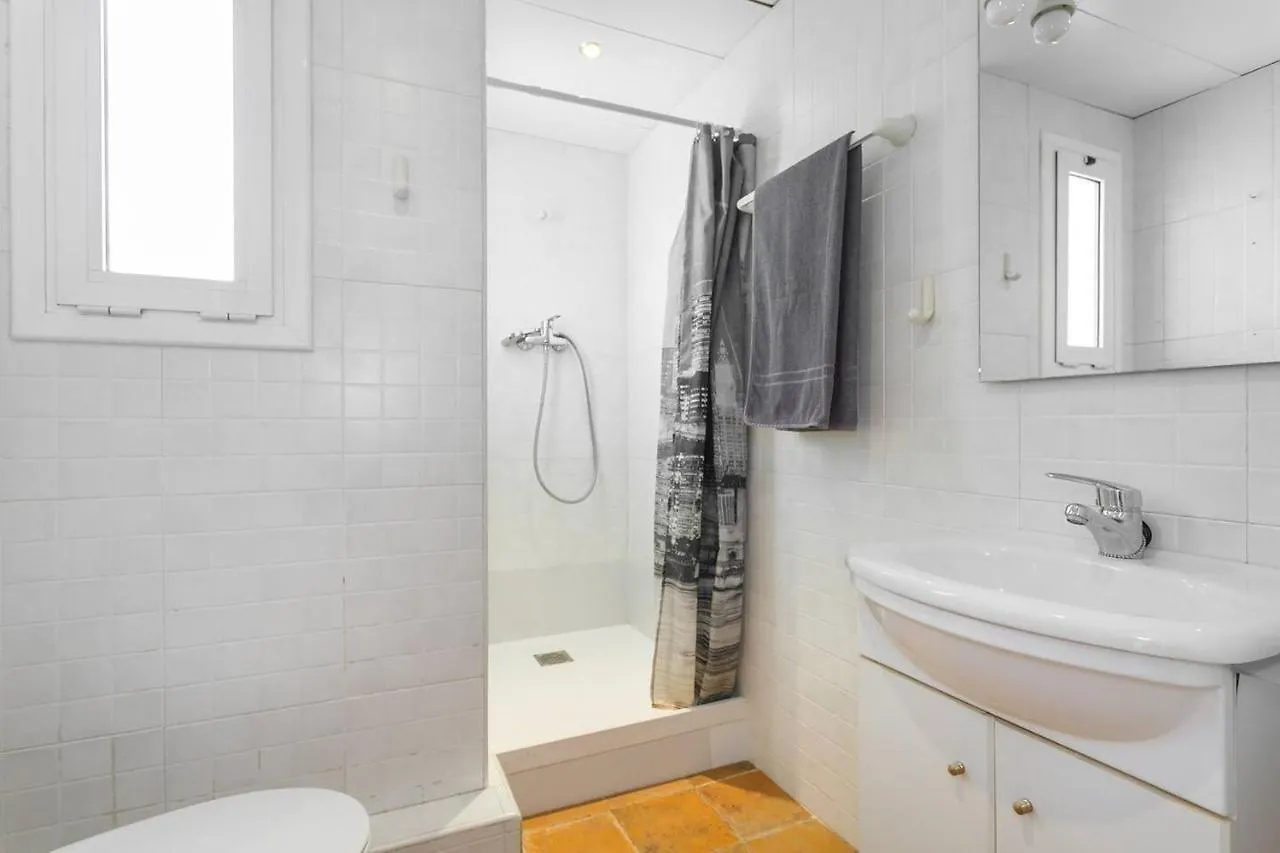 Aparteasy - Lightly, Central And Quiet Apartment Barselona